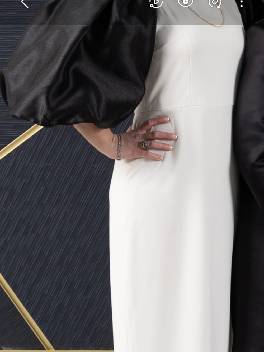 Elegant White Women's Dress with Puff Sleeve Accent